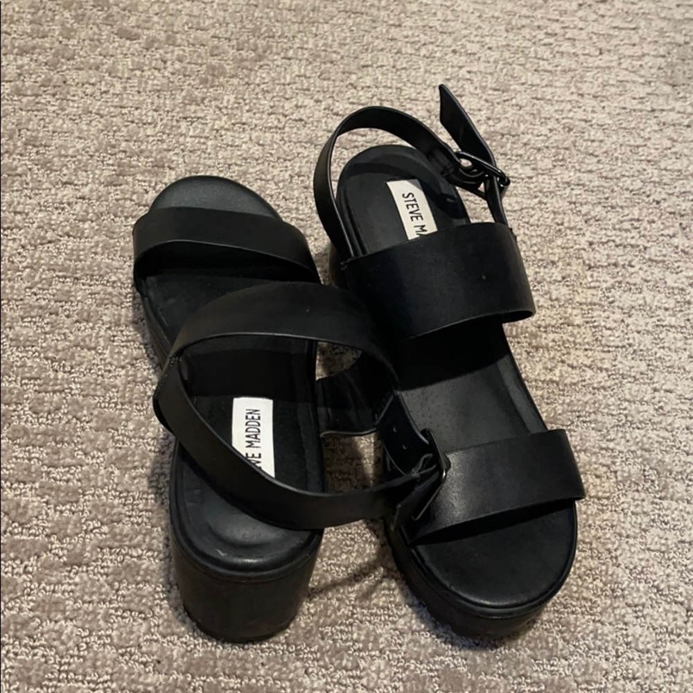 Steve Madden sandal platforms